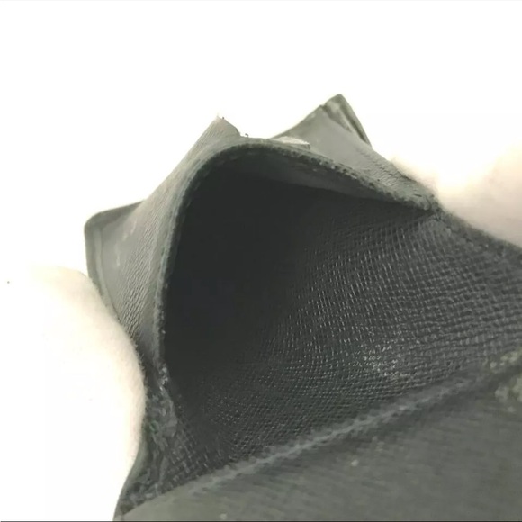 Green Louis Vuitton Taiga Porte Feuille Multiple Bifold Wallet/authentic unisex - Picture 7 of 8